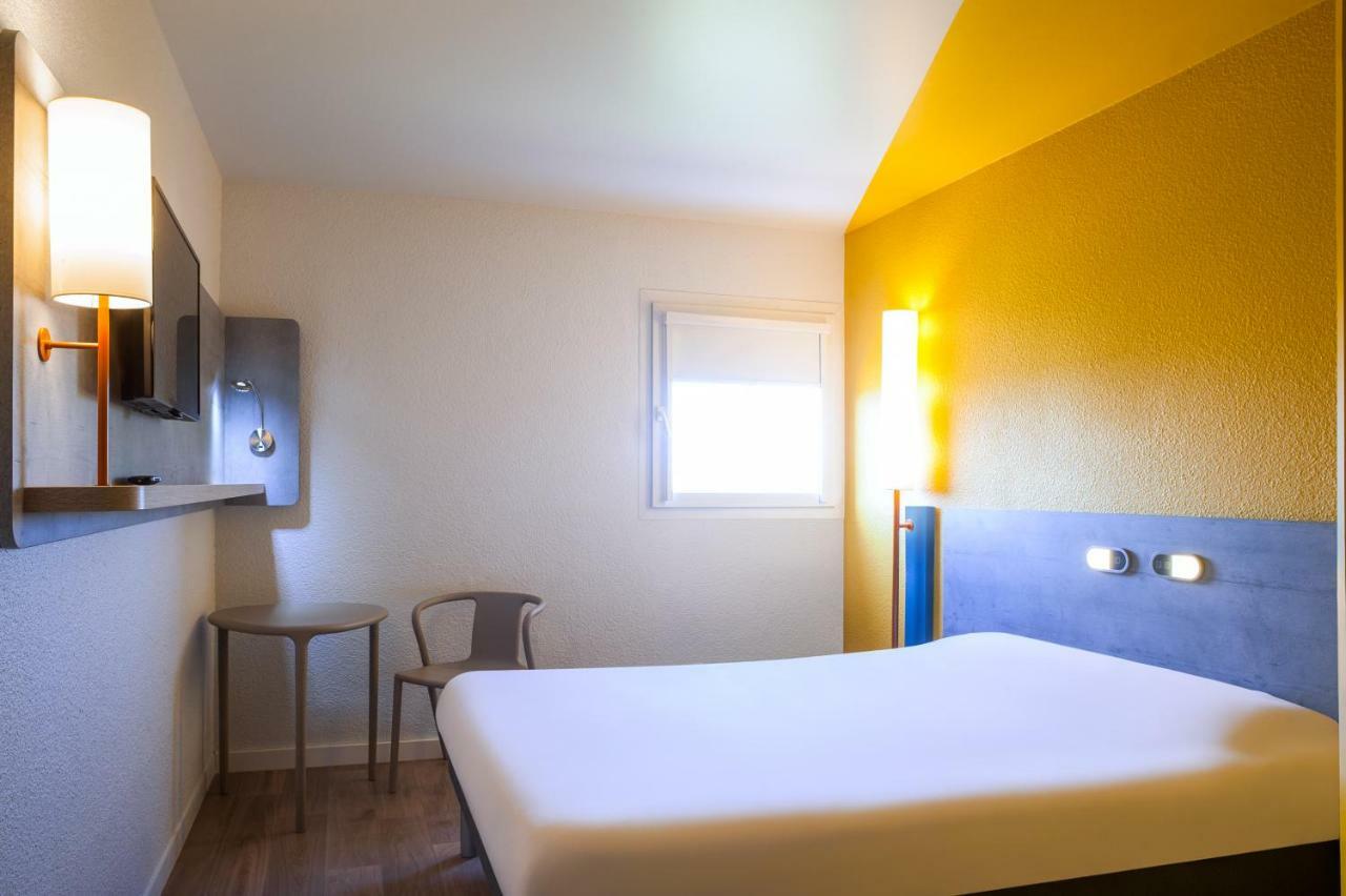 Ibis Budget Fontainebleau Avon Exteriör bild